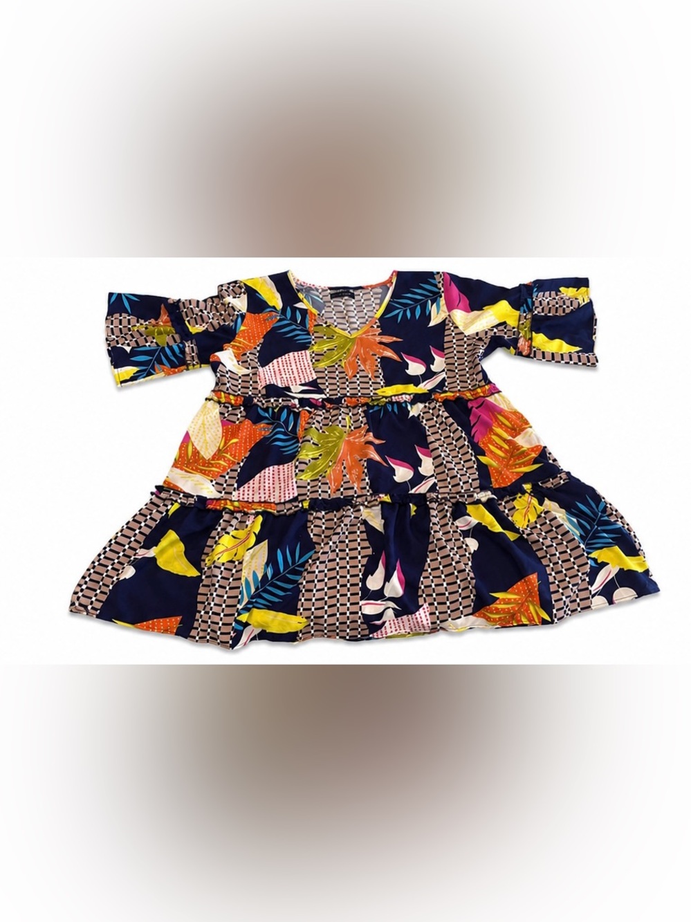 Funlingo Women's Boho Tiered Dress Size XL
Colorful Tropical Print